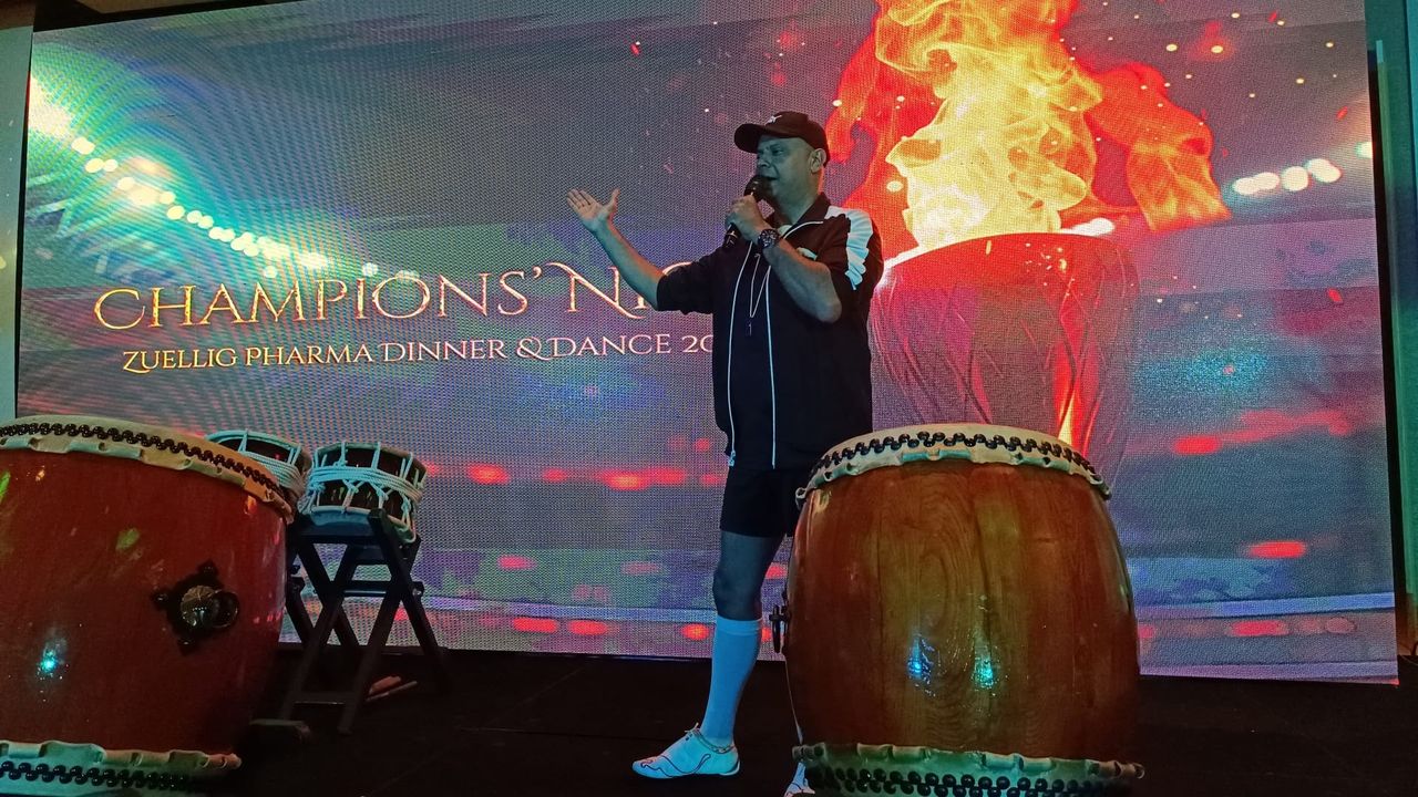 Rico Smith hosting Champions' Night, the Zuellig Pharma dinner and dance